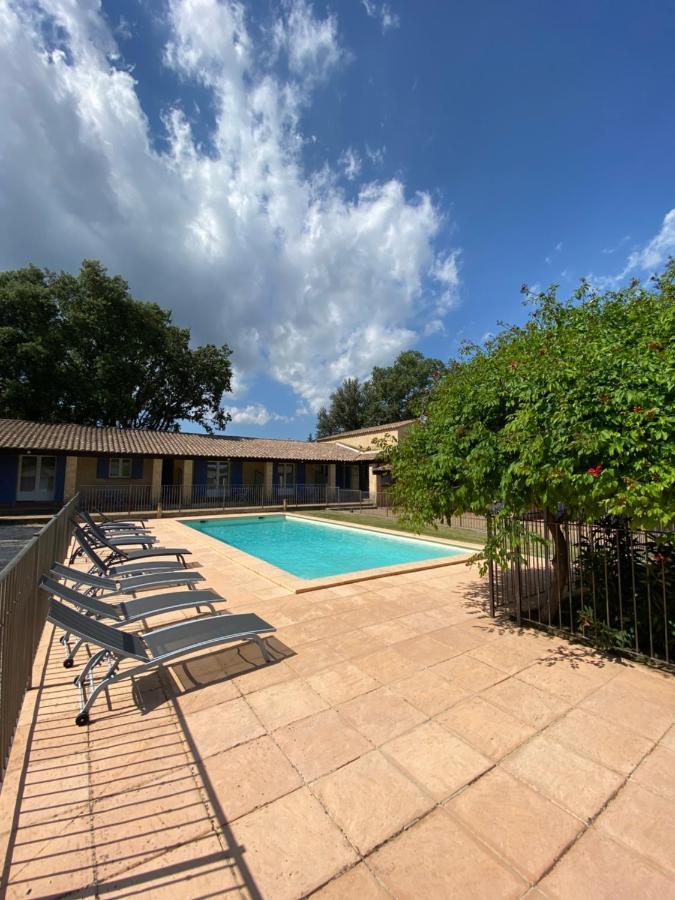 Appartements " Le Clos De La Cerisaie" Castillon-du-Gard Exterior foto
